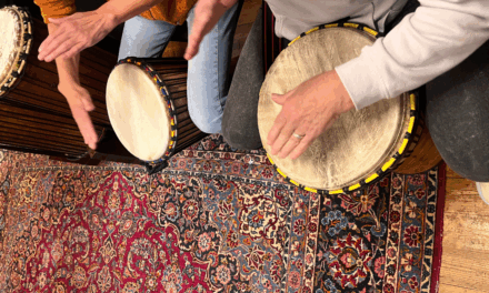 Djem­be-Trom­mel­grup­pe